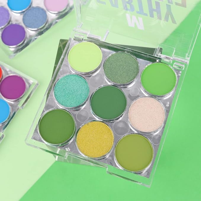 9 Colors Shimmer Matte Green Eyeshadow Palette. Highly Pigmented Light Green Eyeshadow Dark Green Eye shadow Paleta.Blendability Shiny Matte Green Makeup Powder Palet.paleta de sombras de ojos verdes