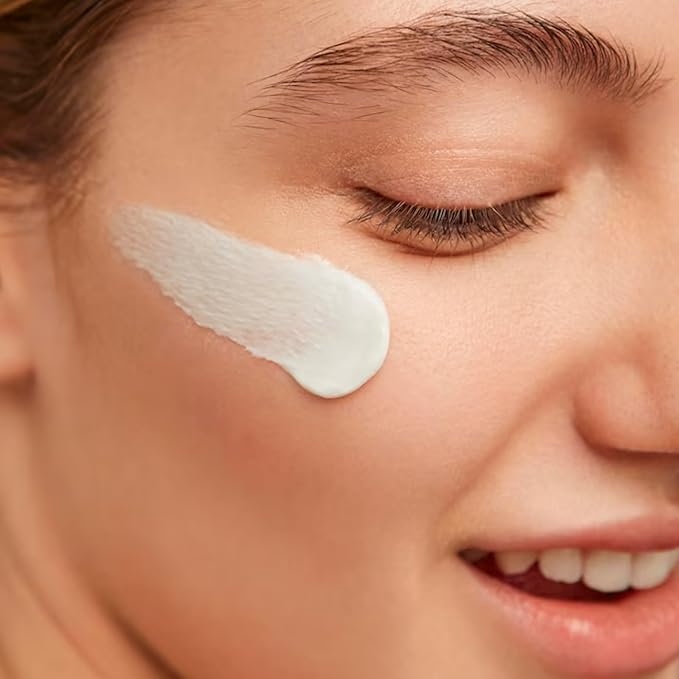 Georgette Klinger Marula Eye Cream - Anti-Aging, Caffeine-Infused Gentle Formula - Reduces Redness, Puffiness, and Dark Circles, while Hydrating and Brightening Skin - 1/2 oz