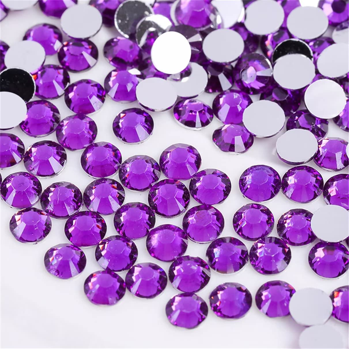 500 Pieces SS30 6mm Flatback Rhinestones Clear Glass Round Gems Crystals for Nail Art DIY Crafts Clothes Shoes Bags （Purple）