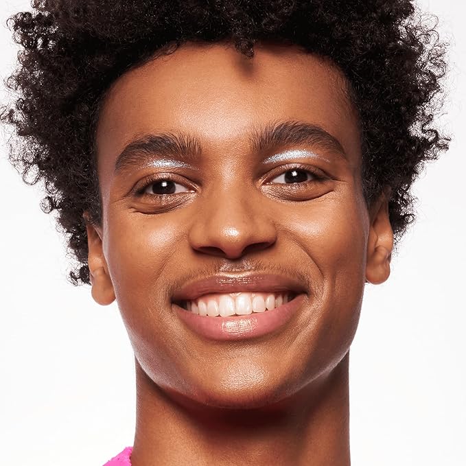 essence | Magic Filter Glow Booster | Complexion Perfector for a Radiant, Soft Focus Effect | Vegan & Cruelty Free