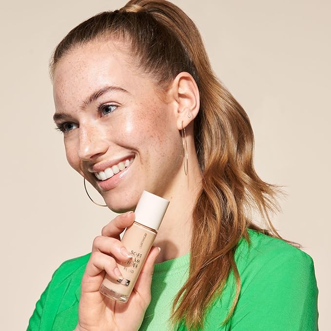 Catrice | Soft Glam Filter Fluid | Luminous Make Up Base & Highlighter for Radiant Complexion | With Vitamin E & Squalene | Vegan & Cruelty Free (15 | Light)