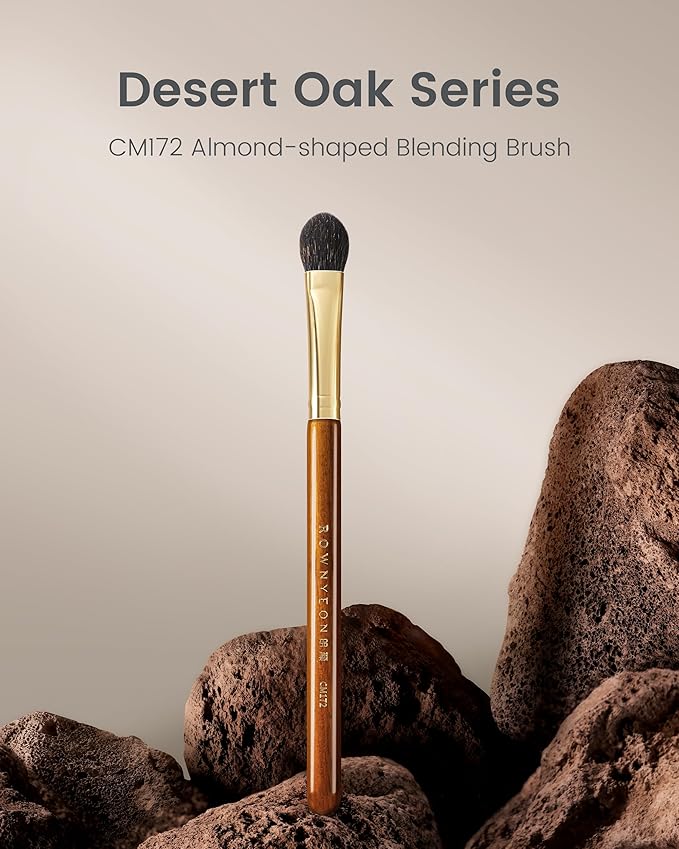 Desert Oak Series Almond Blending Brush - Squirrel & Goat Hair (30/70) for Gentle Powder Application, Bubinga Handle & Brass Ferrule (CM 172)